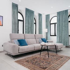 Appartement à 3 Chambres à Coucher