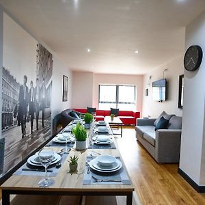 Lennon Suite 4 Bedrooms, 4 Bathrooms