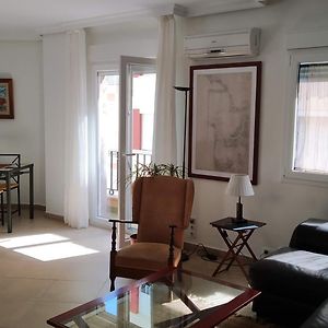 Appartement à 3 Chambres à Coucher