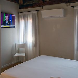 Studio de Luxe