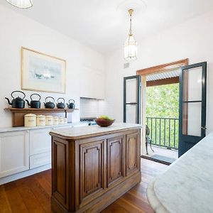 Appartement à 3 Chambres à Coucher