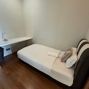 Appartement à 3 Chambres à Coucher