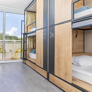 Dormitory Room Mixed