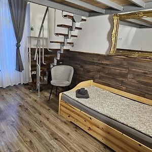 Quiet And Central 2 Bedrooms 2 Bathrooms Apartment In The Heart Of Budapest