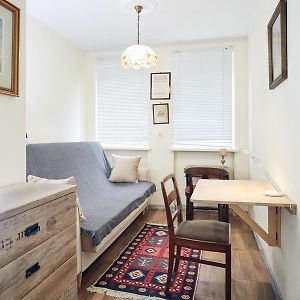 Appartement à 2 Chambres à Coucher