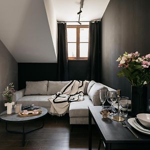 Appartement de Luxe à 2 Chambres à Coucher