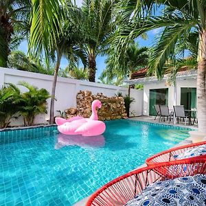 Majestic Residence Pool Villa 4 Bedrooms Private Beach