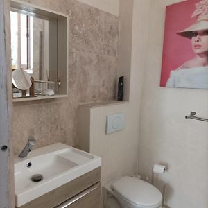 Villa à 2 Chambres à Coucher
