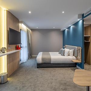 Chambre Standarde Lit Queen-Size avec Accès aux Personnes Handicapées