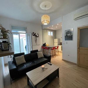 Appartement à 2 Chambres à Coucher