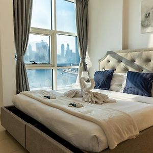 1Br Suit With Full Canal View - Down Town