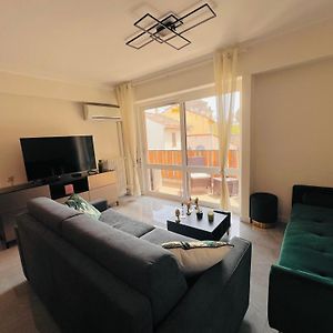 Les Arenes - Cannes Centre, Charmant 2 Pieces Recemment Renove De 45 M2 Avec Sa Terrasse De 10 M2