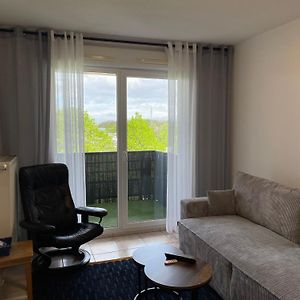 Appartement Calme Avec Balcon, A 4Km Du Centre, Parking, Wi-Fi, Netflix Gratuit