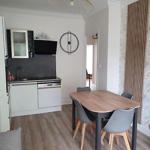 Appartement à 3 Chambres à Coucher