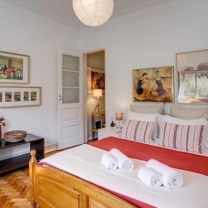 Appartement à 4 Chambres à Coucher