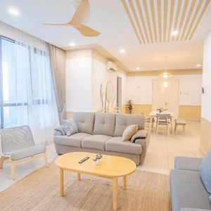 Appartement à 3 Chambres à Coucher