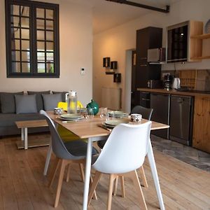 Appartement à 2 Chambres à Coucher