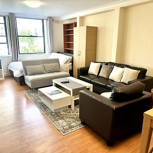 Appartement à 3 Chambres à Coucher