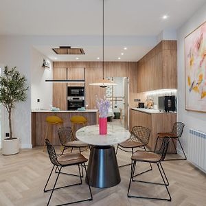 Appartement à 3 Chambres à Coucher