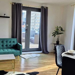 Appartement à 2 Chambres à Coucher