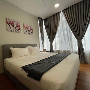 Appartement à 3 Chambres à Coucher