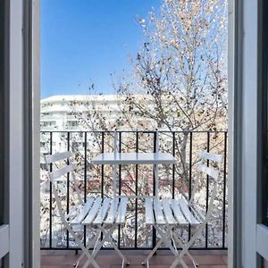 T2 Lumineux Avec Terrasse Proche Catalans