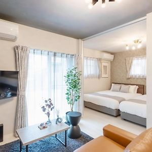 Appartement à 2 Chambres à Coucher