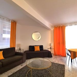 Appartement à 2 Chambres à Coucher