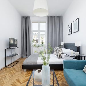 1-Bedroom Apartment - Dluga 65 Street