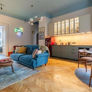 Two Bedroom Apartment-Dietla 11- Wawel Castle View