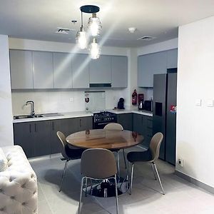 Appartement à 2 Chambres à Coucher