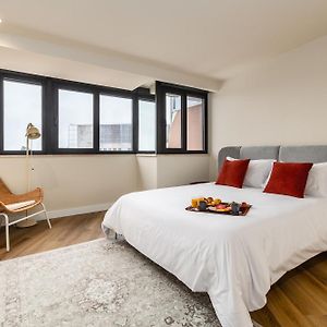 Appartement à 2 Chambres à Coucher