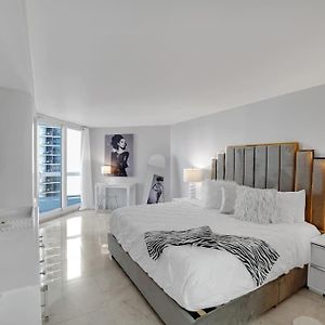 Appartement à 3 Chambres à Coucher