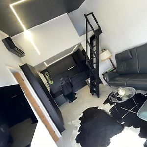 Neue Moderne Ferienwohnung