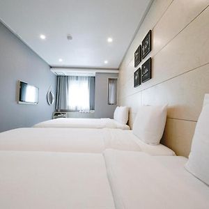 Chambre Standarde Familiale Lit King-Size