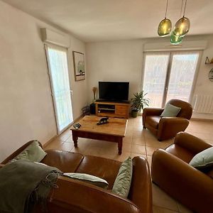 Appartement à 3 Chambres à Coucher