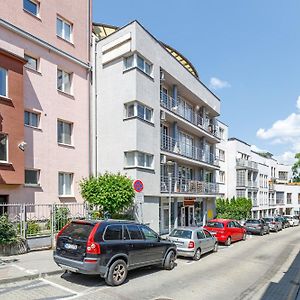 Matteo - Modern Appartment With Free Parking