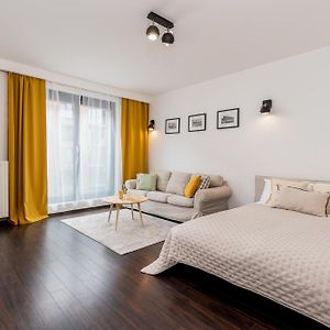 Appartement à 2 Chambres à Coucher
