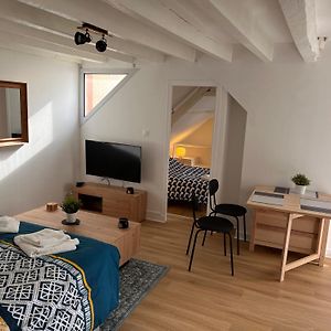 Appartement Calme Entre Ville Et Circuit