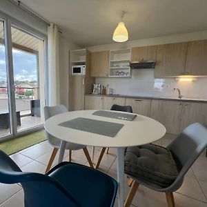 Appartement à 2 Chambres à Coucher