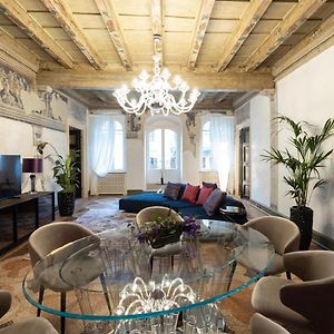 Appartement à 3 Chambres à Coucher