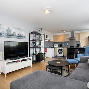 Appartement à 2 Chambres à Coucher