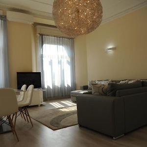 Budapesteasyflat Basilica Lux