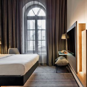 Chambre Confortable Lit Queen-Size