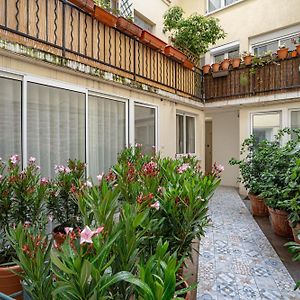 Les Residences - République