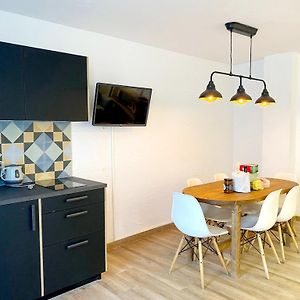 Suite à 2 Chambres à Coucher