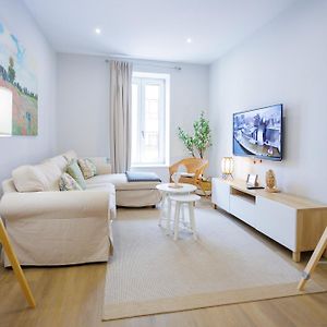 Vt Mandoia By Bilbaohost