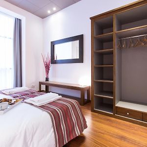 Serennia Apartamentos Ramblas - Plaça Catalunya