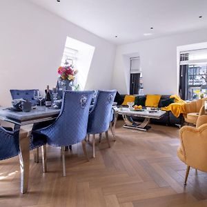Appartement à 3 Chambres à Coucher