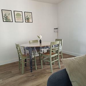 Appartement à 3 Chambres à Coucher